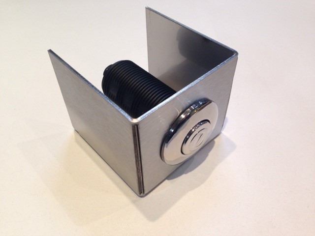 Betjeningsknapholder til køkkenkværn - firkantet Betjeningsknapholder til køkkenkværn - firkantet